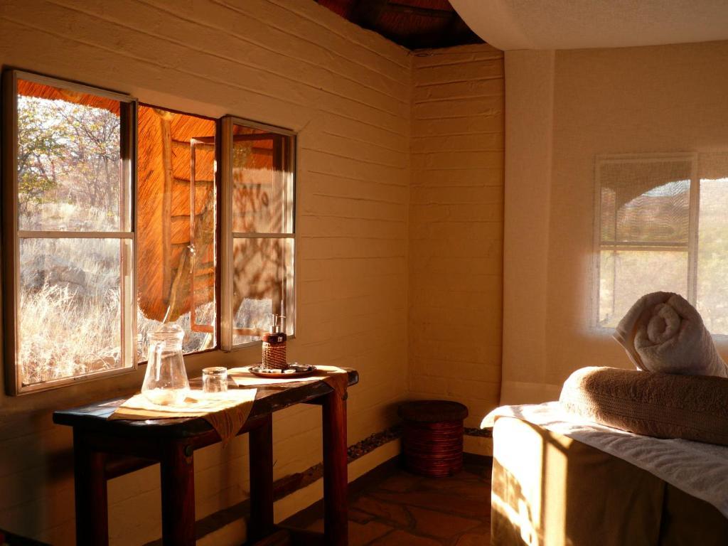Huab Lodge Kamanjab Chambre photo