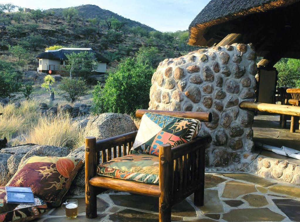 Huab Lodge Kamanjab Extérieur photo