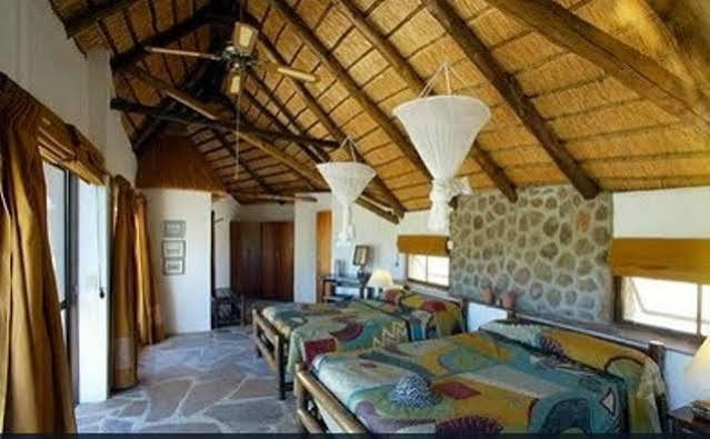 Huab Lodge Kamanjab Extérieur photo